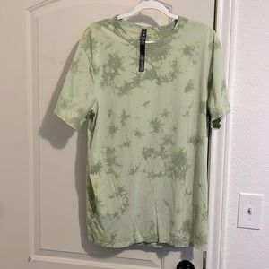 Lululemon,New Without Tags, Men Fundamental Tshirt XL, breeze dye edamame green
